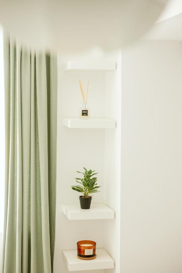 Pure Apartment Bucharest Exterior photo